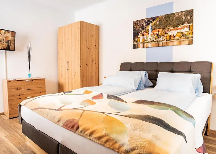 Gaestehaus Bruckner 3*